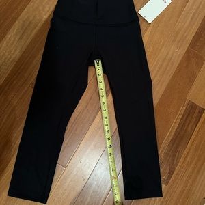 Lululemon Wunder Under Cropped Black